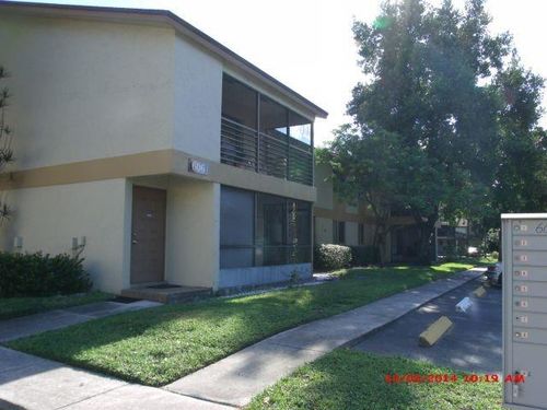 apt-204-606 Gardens Dr, Pompano Beach, FL, 33069-6409 | Card Image