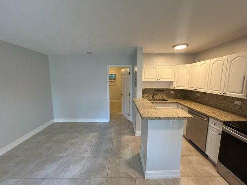 apt-3-925 Ne 17th Ave, Fort Lauderdale, FL, 33304-5403 | Card Image