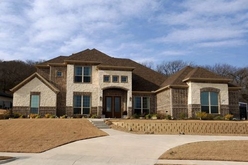 2454 Creekwood Dr, Cedar Hill, TX, 75104-6937 | Card Image