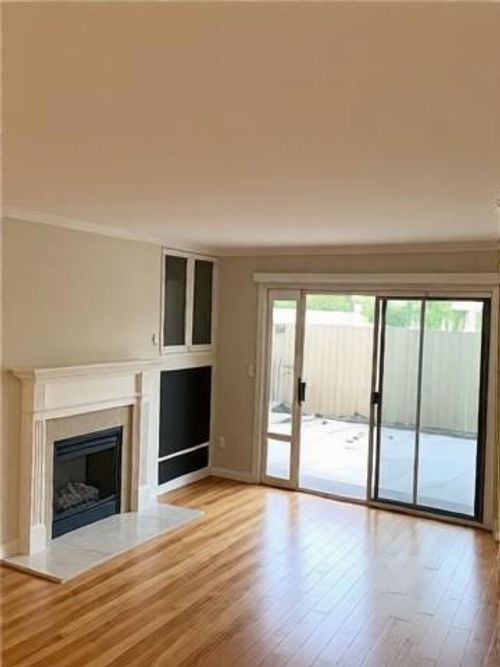 0-810 Baker Street, Costa Mesa, CA, 92626 | Card Image