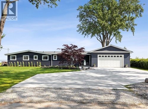 75 Island Cres, Essex, ON, N0P2L0 | Card Image