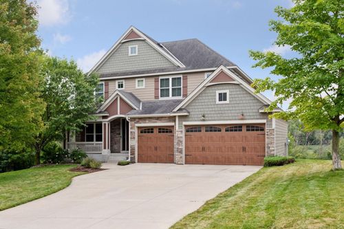 906 Woodland Dr, Little Canada, MN, 55109-1229 | Card Image