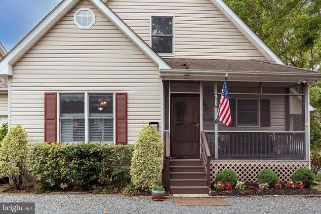 6053 Sunset Ln, Home with 3 bedrooms, 2 bathrooms and null parking in TILGHMAN MD | Image 5