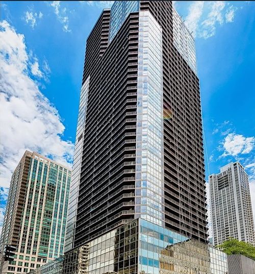 1301-10 Ontario St, Chicago, IL, 60611-4793 | Card Image