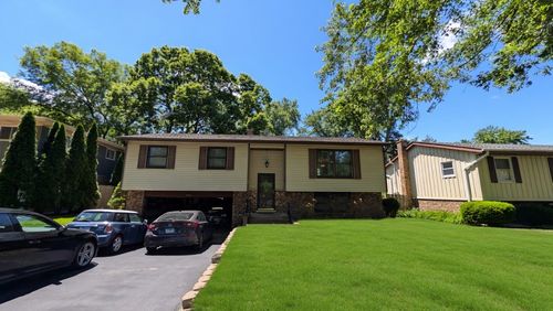 11 Marquette Pl, Buffalo Grove, IL, 60089-2806 | Card Image
