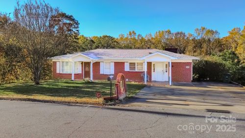 273 Georgia St, Spindale, NC, 28160-1326 | Card Image