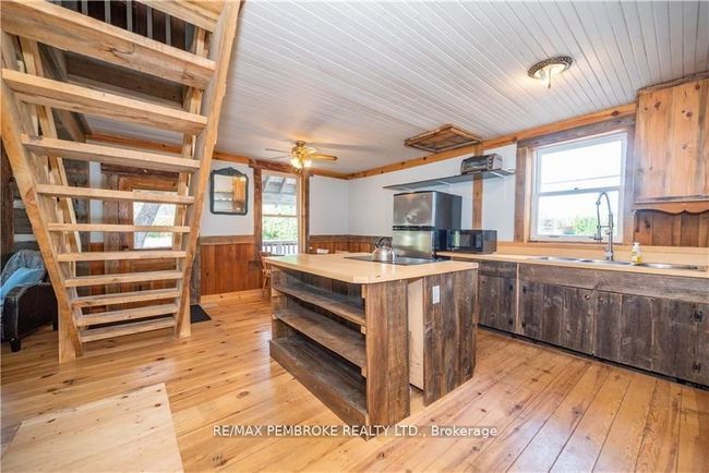 8744 Highway 60 Highway, Home with 3 bedrooms, 1 bathrooms and 20 parking in North Algona Wilberforce ON | Image 5