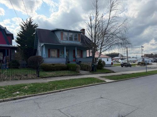 5 Meade St, Buckhannon, WV, 26201-2629 | Card Image