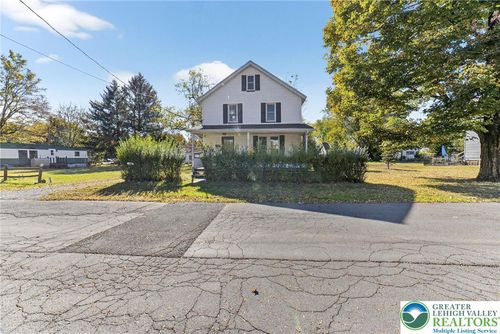 3 Oakland Ave, East Stroudsburg, PA, 18301-2016 | Card Image