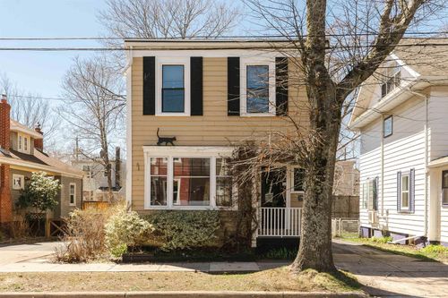 1808 Chestnut Street, Halifax, NS, B3H3T8 | Card Image