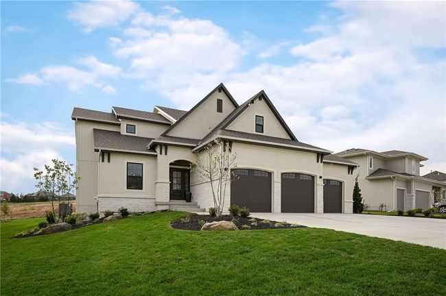 3105 Nw Berkebile Ln, House other with 4 bedrooms, 4 bathrooms and null parking in Lee's Summit MO | Image 37