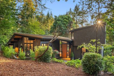 23017 Carey Road Sw, House other with 3 bedrooms, 1 bathrooms and null parking in Vashon WA | Image 1