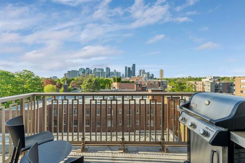 710-1 Strathgowan Ave, Toronto, ON, M4N0B3 | Card Image