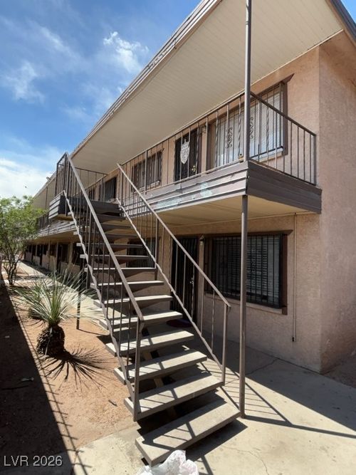 apt-24-3726 Hazelwood St, Las Vegas, NV, 89119-7107 | Card Image