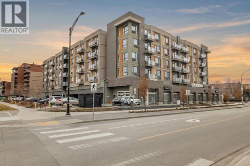 327-925 Leon Ave, Kelowna, BC, V1Y0E5 | Card Image