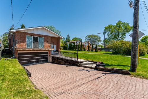 1069 Alexandra Avenue, Mississauga, ON, L5E2A1 | Card Image