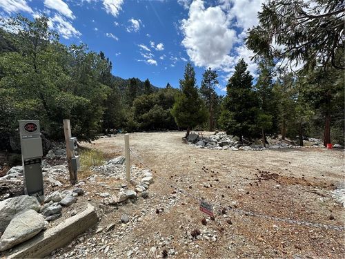 41385 Alder Dr, Forest Falls, CA, 92339 | Card Image