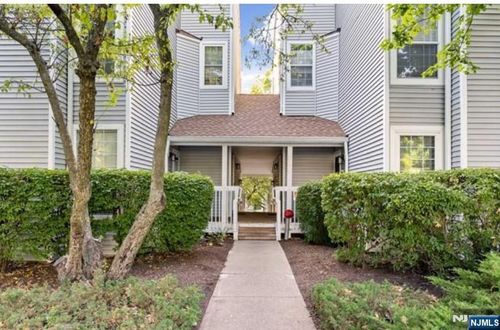 28 Cliff Dr, Englewood, NJ, 07631-5058 | Card Image
