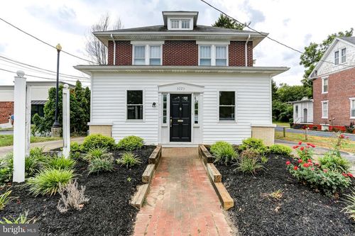 fl-1st-3223 Market St, CAMP HILL, PA, 17011-4422 | Card Image