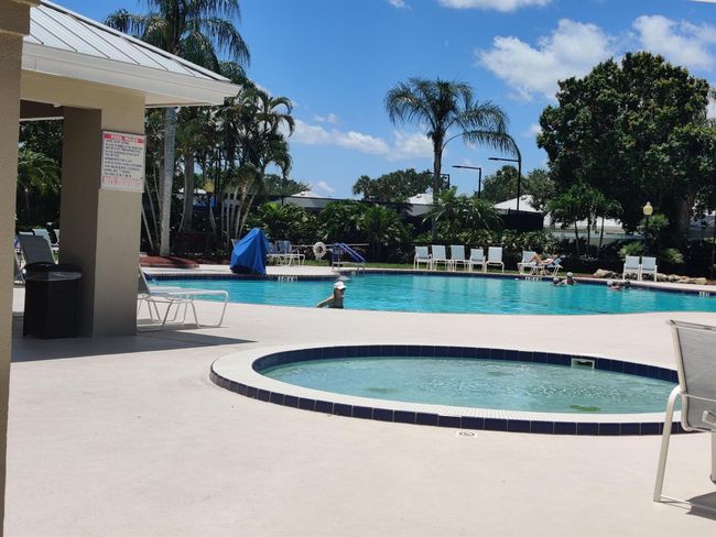 1535 Sw Waterfall Blvd, Condo with 2 bedrooms, 2 bathrooms and null parking in Palm City FL | Image 23