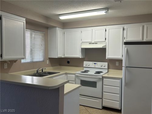 unit-202-6865 Tamarus St, Las Vegas, NV, 89119-0389 | Card Image