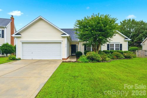 12126 Wild Garden Ct, Charlotte, NC, 28269-3156 | Card Image