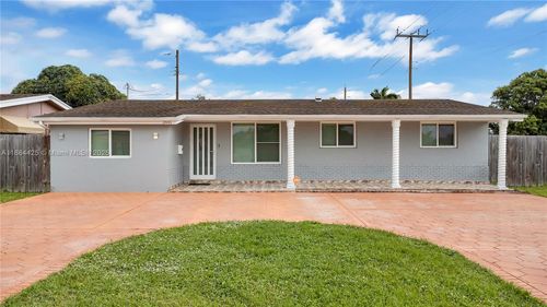 2441 Tarpon Dr, Miramar, FL, 33023-4563 | Card Image