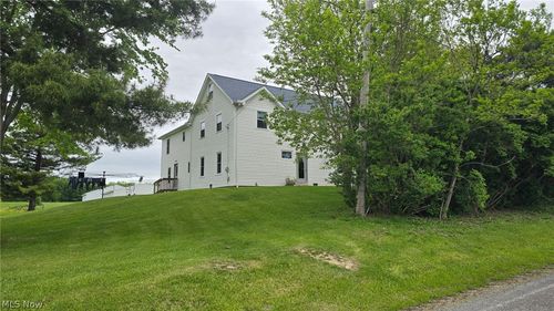 4194 Helsey Fusselman Rd, Southington, OH, 44470-9511 | Card Image