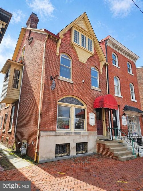 116 S High St, WEST CHESTER, PA, 19382-1027 | Card Image