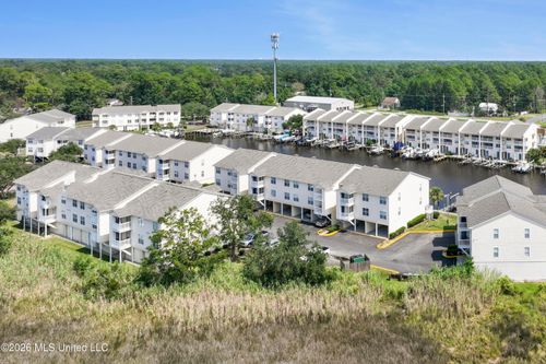 apt-h06-2421 Beachview Dr, Ocean Springs, MS, 39564-9549 | Card Image