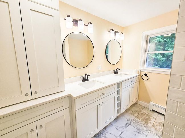 24 Hampton Falls Rd, House other with 3 bedrooms, 2 bathrooms and null parking in Exeter NH | Image 24