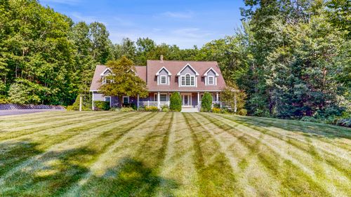 59 Waters Edge Drive, Lewiston, ME, 04240 | Card Image