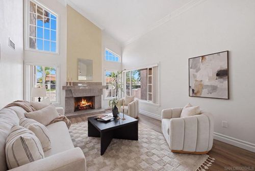 5727 Avenida Circo, San Diego, CA, 92124 | Card Image