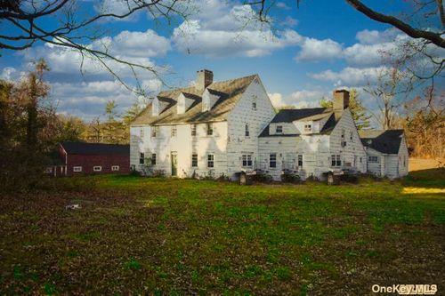 380 Deer Park Road, Huntington, NY, 11746 | Card Image