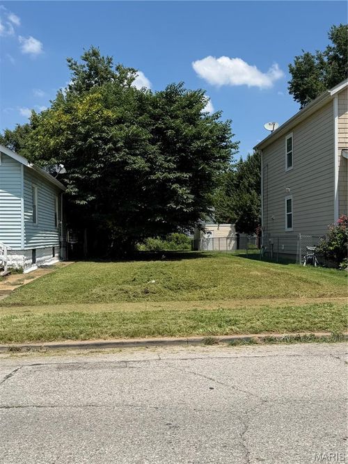 6639 Bartmer Ave, Saint Louis, MO, 63130-2632 | Card Image