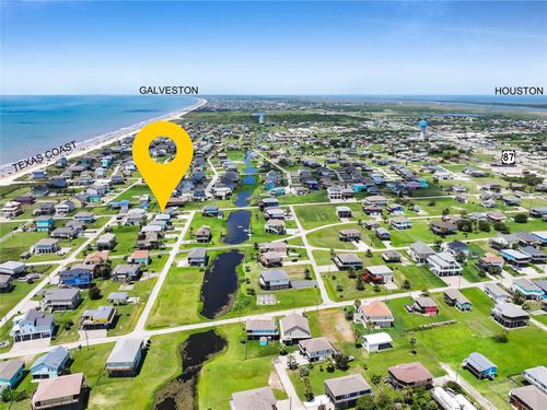 1984 Matt Dr, Crystal Beach, TX, 77650 | Card Image