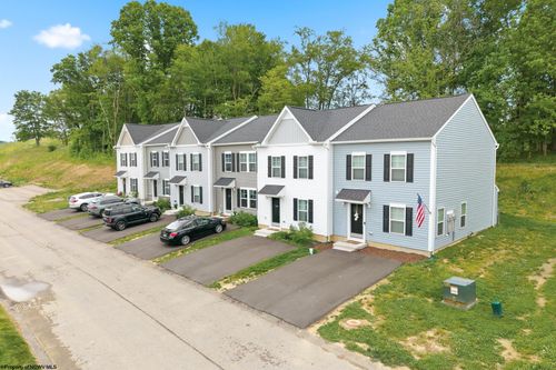 748 Mulligan Ct, Maidsville, WV, 26541-5500 | Card Image