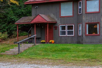 H - 8577 Vt Route 30, Condo with 2 bedrooms, 1 bathrooms and null parking in Jamaica VT | Image 2