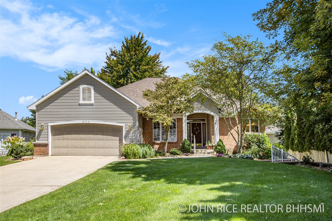 Windshire Dr, Grand Rapids, MI 49546