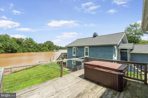 1 Beach Rd, GLEN BURNIE, MD, 21060-7506 | Card Image
