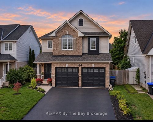 84 Wesley Ave, Wasaga Beach, ON, L9Z0B9 | Card Image