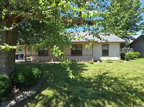 25 Mcarthur Dr, Cabot, AR, 72023-2854 | Card Image