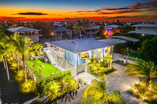 876 Gulf Dr, Summerland Key, FL, 33042-4823 | Card Image