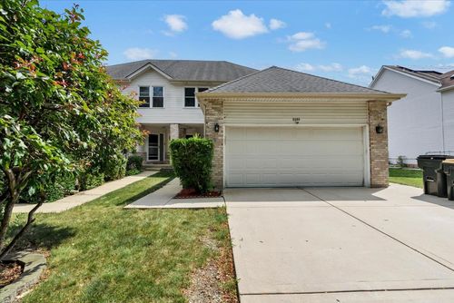 2153 Laurel Ave, Hanover Park, IL, 60133-3202 | Card Image