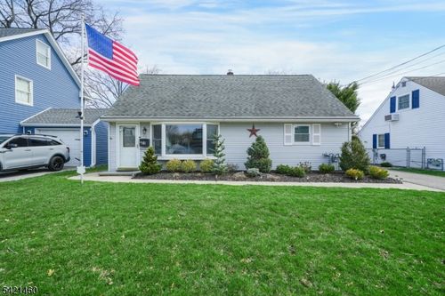 22 Parker Ave, Rochelle Park, NJ, 07662-3409 | Card Image