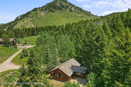 2350 E Apache Rd, Jackson, WY, 83001 | Card Image