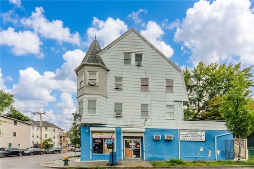 91 Laura St, Providence, RI, 02907-1610 | Card Image