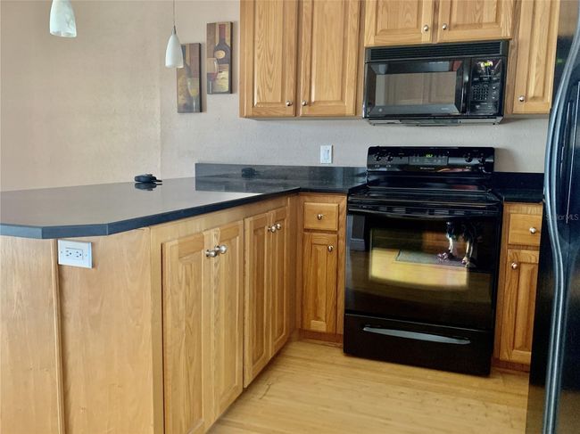 APT-233 - 151 N Orlando Ave, Condo with 2 bedrooms, 1 bathrooms and null parking in WINTER PARK FL | Image 6