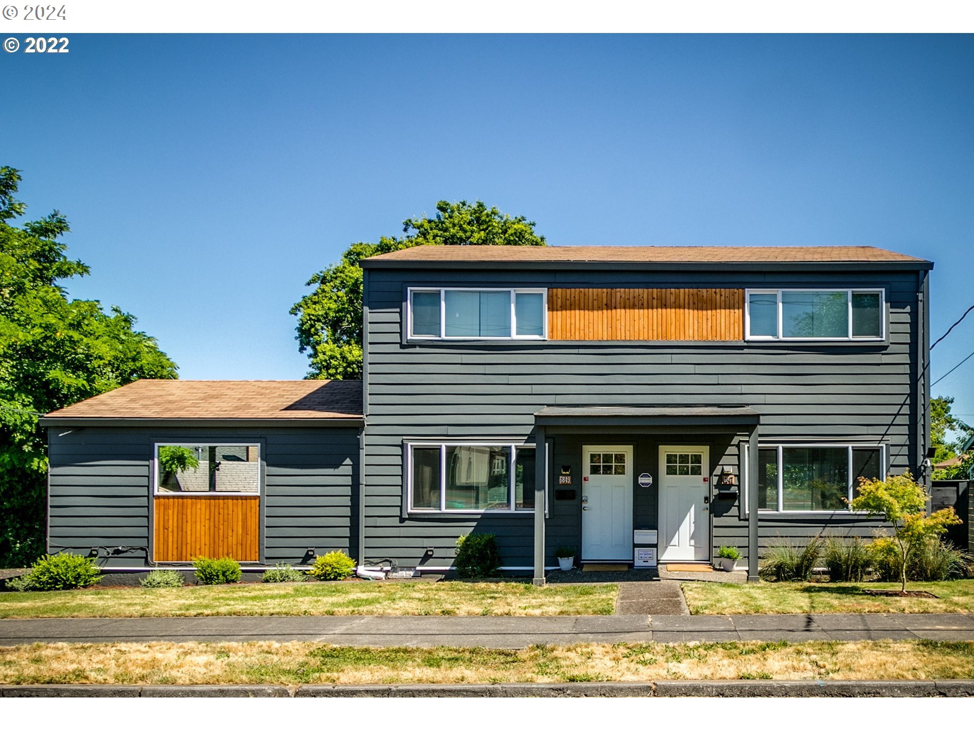 Seneca St, Portland, OR 97203