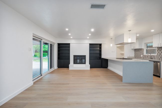 7211 Bucknell Dr, House other with 4 bedrooms, 4 bathrooms and null parking in Dallas TX | Image 10